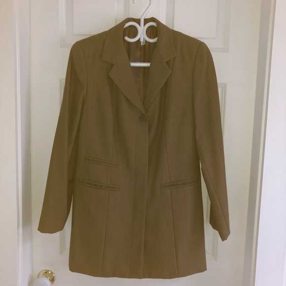 Not available til April

LadiesTan 2piece Pant Suit - Picture 3 of 7